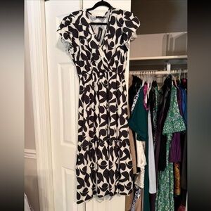 NWT Boohoo Elegant Black and White Patterned Dress
